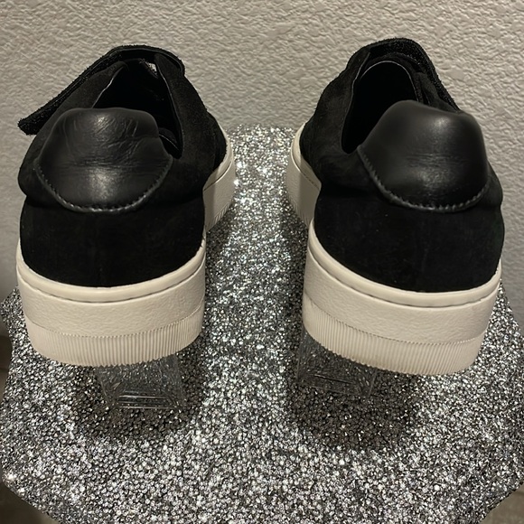 Sandro Anita black suede platform sneakers. Velcro three strap closure. Size 37. - Picture 4 of 12
